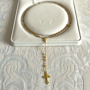 Necklace with Cross Pendant